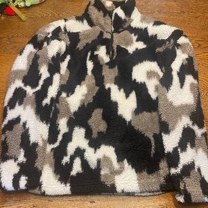 Eddie Bauer Women's Plush Fleece Quarter Zip Sweatshirt Camo Print Pullover Top
